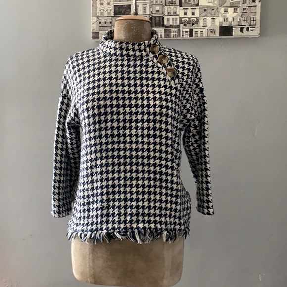 Zara Sweaters - XS Zara women’s checkered dress sweater.